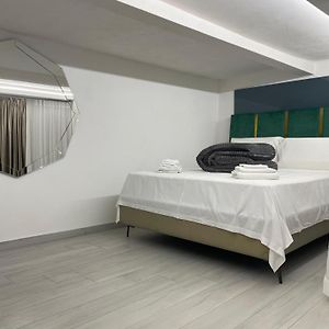 Double or Twin Room Private Bathroom